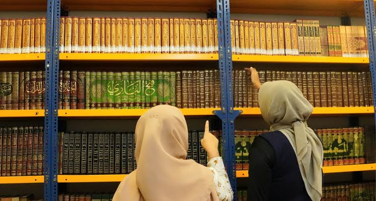 Hijab di Dunia Kerja: Hak Asasi yang Dilindungi Undang-Undang Hijab di Dunia Kerja: Hak Asasi yang Dilindungi Undang-Undang