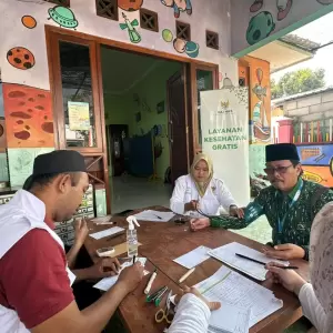 Baznas Hadirkan Layanan Kesehatan Gratis Peserta Muktamar ke-35 NU di Ponpes Bahrul Ulum