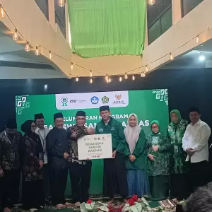 Baznas RI Luncurkan Program Beasiswa Santri di Momentum Muktamar ke-35 NU