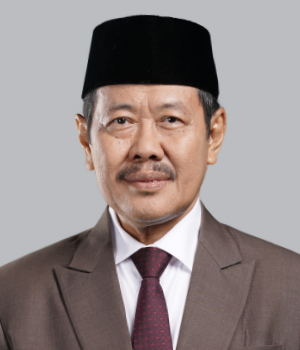 Prof. Dr. H. Utang Ranuwijaya, M.A.