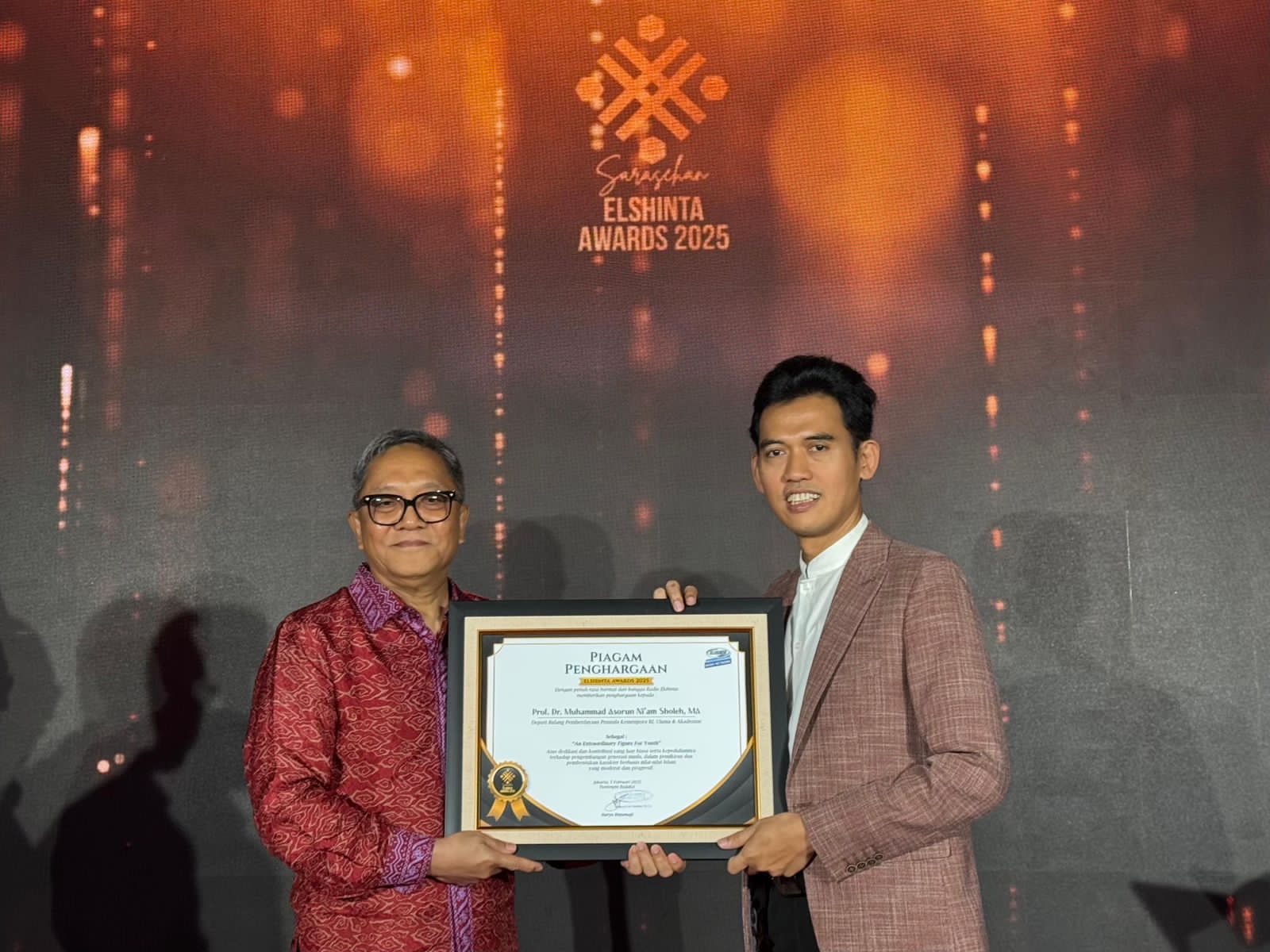 Ketua MUI Bidang Fatwa Prof Asrorun Ni'am Sholeh Terima Penghargaan Elshinta Award 2025