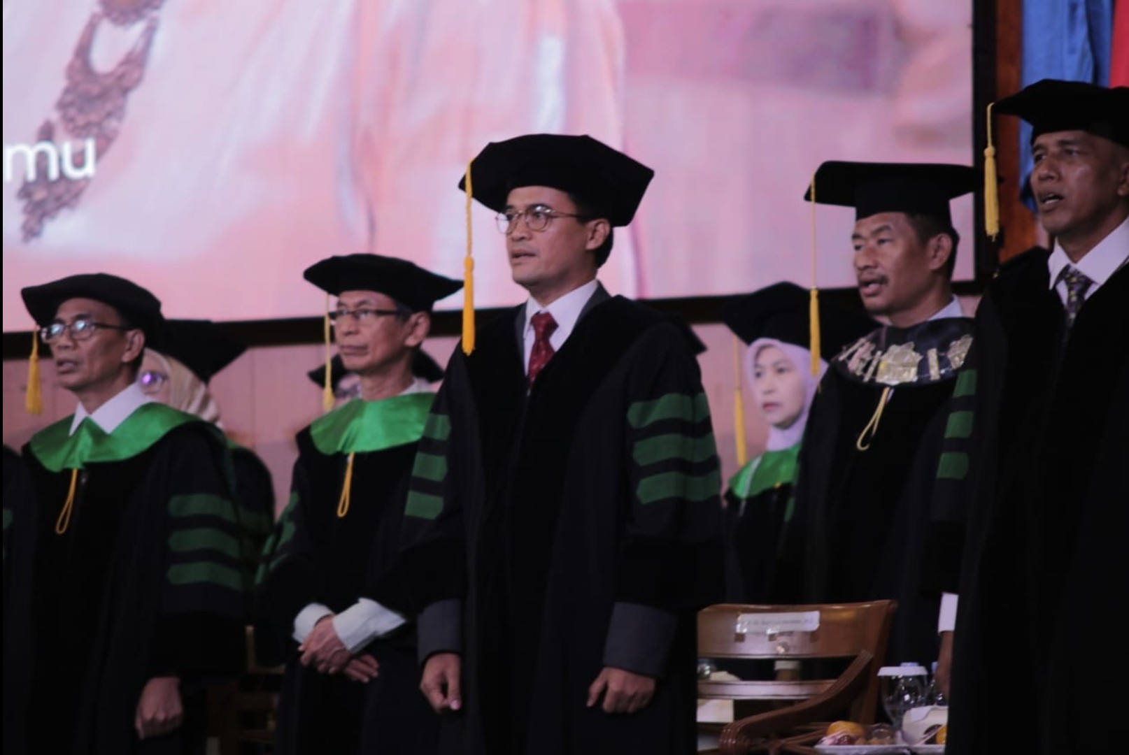 Pimpinan Infokomdigi MUI Prof Gun Gun Dikukuhkan sebagai Guru Besar Ilmu Komunikasi Politik