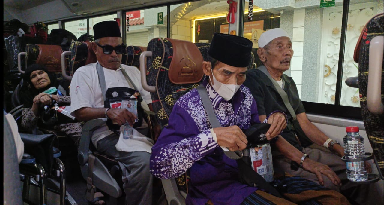 Safariwukuf 477 Jamaah Haji Lansia, Risti, dan Disabilitas Berjalan Lancar