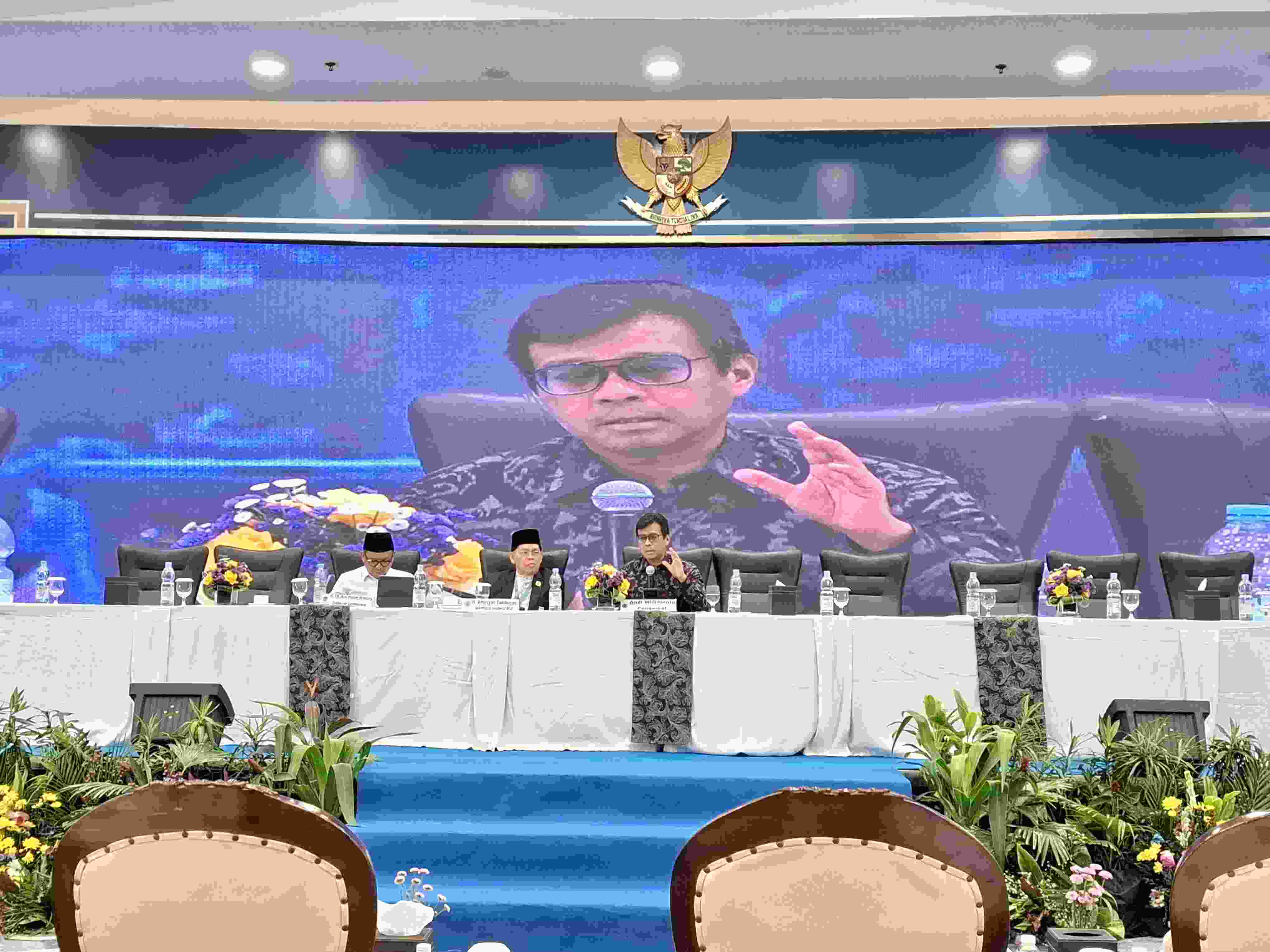 Andi Widjajanto: Krisis Ekonomi Global Akan Dipicu Runtuhnya Raksasa Teknologi Dunia