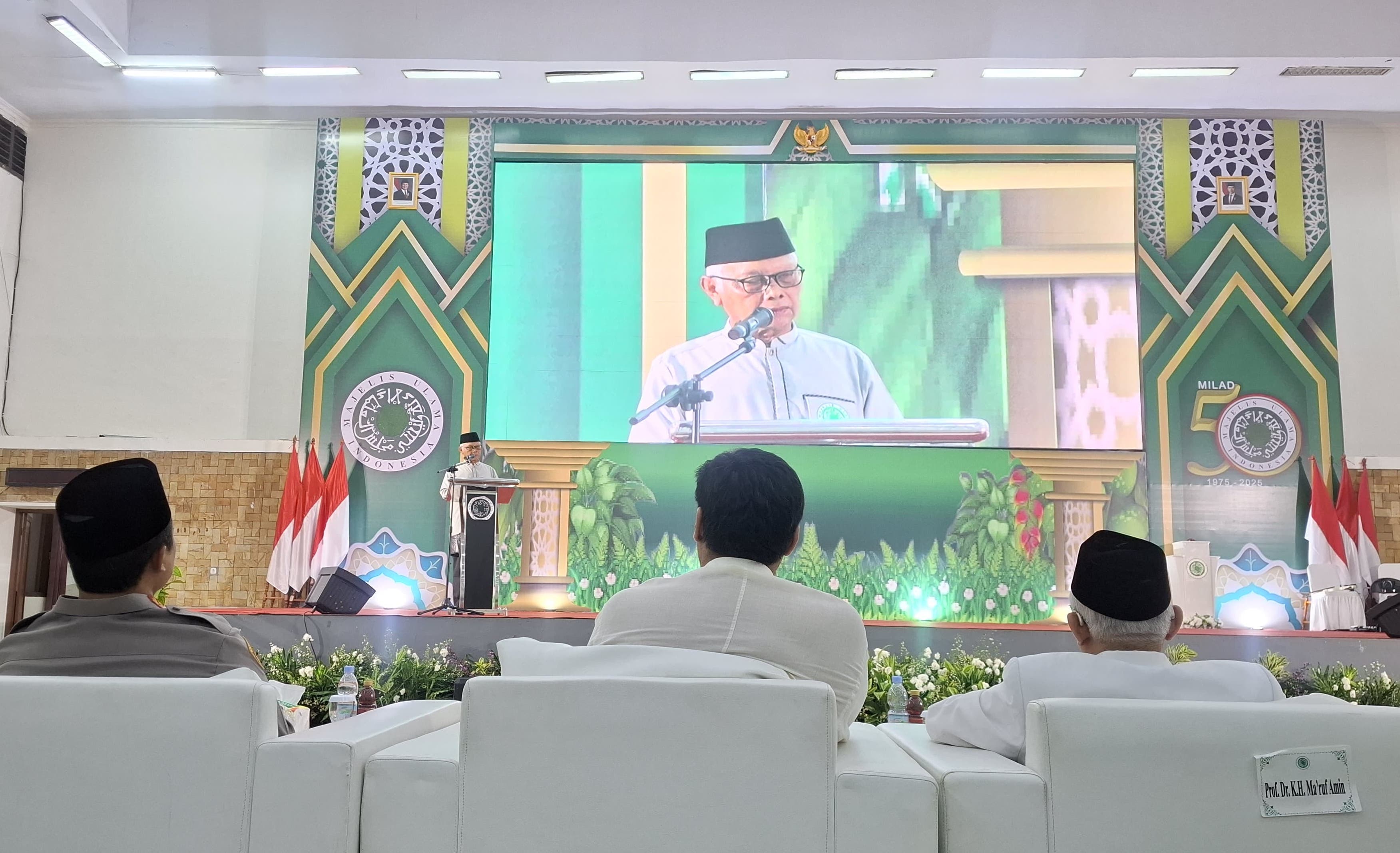 Annual Conference on Fatwa Studies ke-9, KH Anwar Iskandar Bersyukur Kiprah 50 Tahun Khidmah Mujtahid MUI