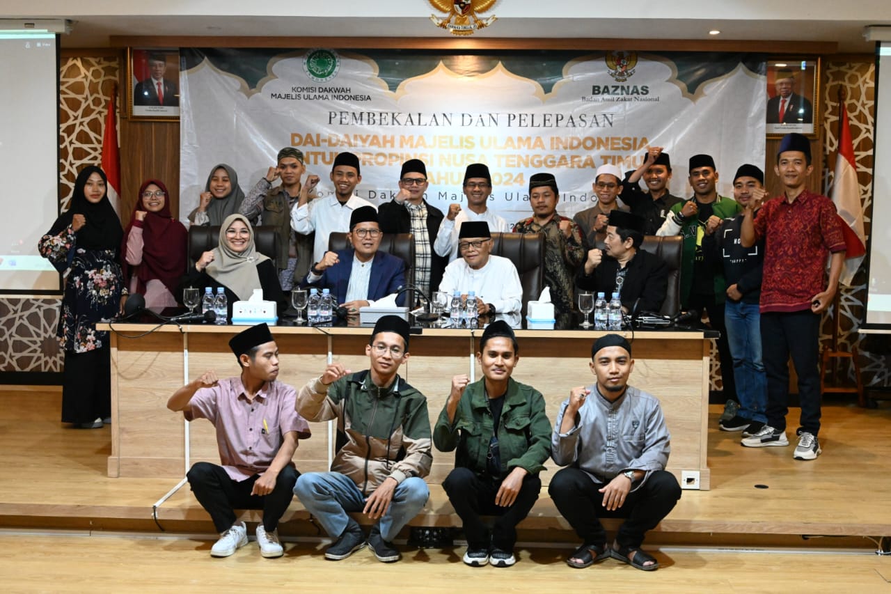 Berangkatkan 20 Dai-Daiyah ke NTT, Komisi Dakwah Tekankan Pentingnya Kaderisasi Dai