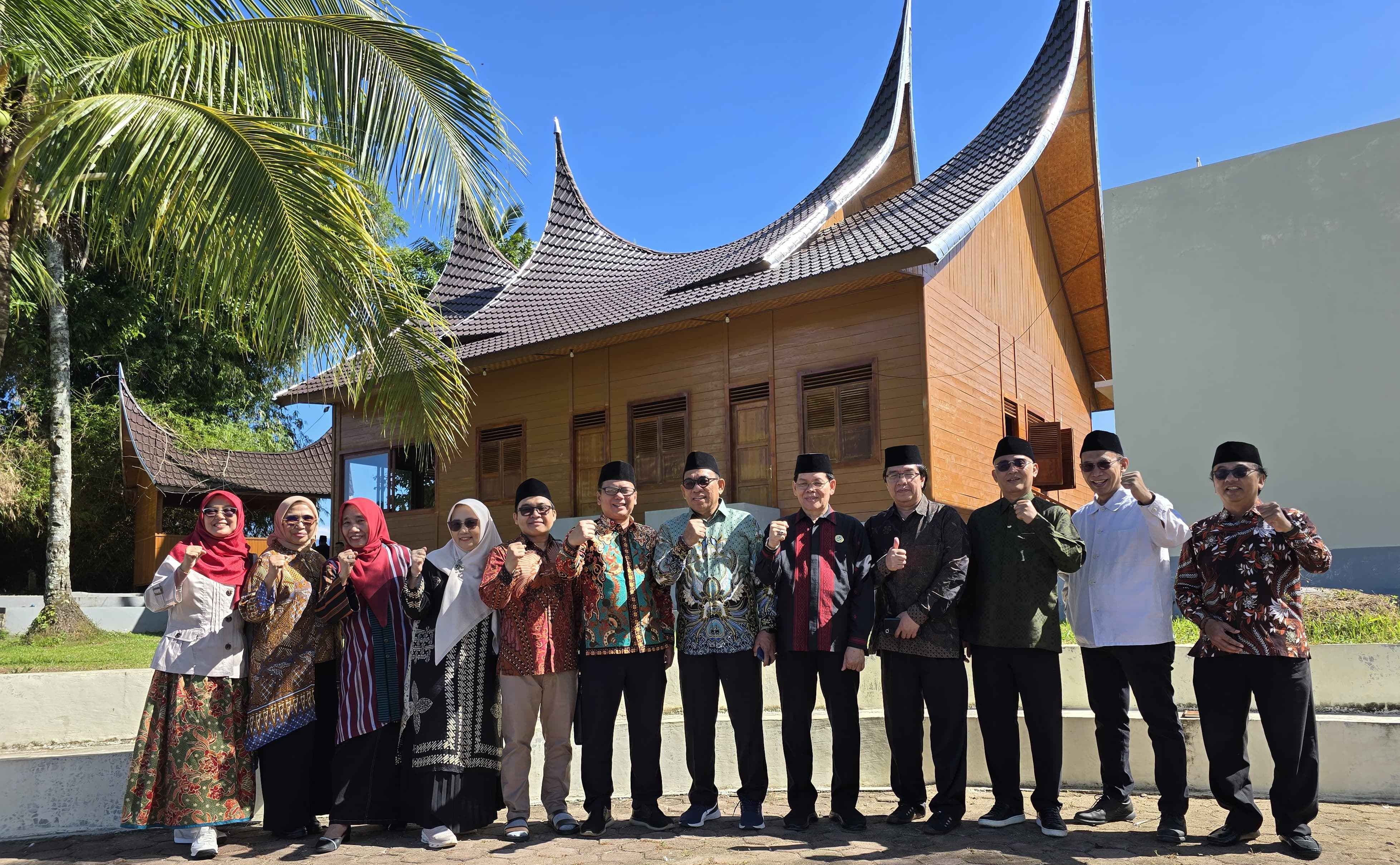 Lembaga Wakaf MUI Bentuk Manajemen Pengelola Pusat Pariwisata Halal Danau Maninjau