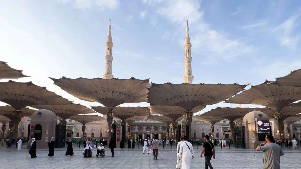 Proses Pembangunan Masjid Nabawi dan Fungsinya yang Vital Awal Islam