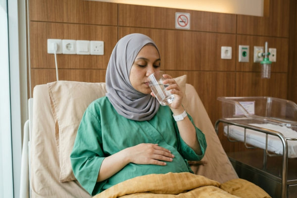 Perempuan Hamil dan Menyusui Boleh Tak Puasa, Begini Ketentuannya