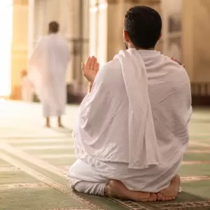Niat Ihram Haji dan Umroh Disertai Doa Lengkap dengan Artinya