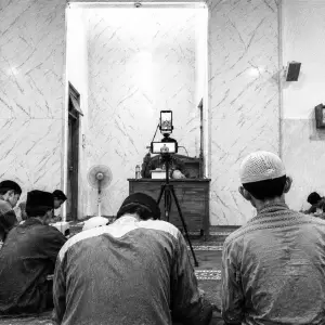 Majelis Taklim: Peluang dan Tantangan di Era Digital