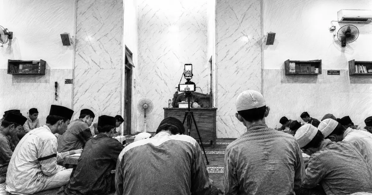 Majelis Taklim: Peluang dan Tantangan di Era Digital