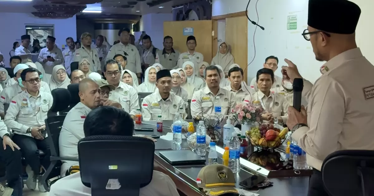 Wamen bersama tenaga kesehatan KKHI Arab Saudi, Rabu malam 20-5-26