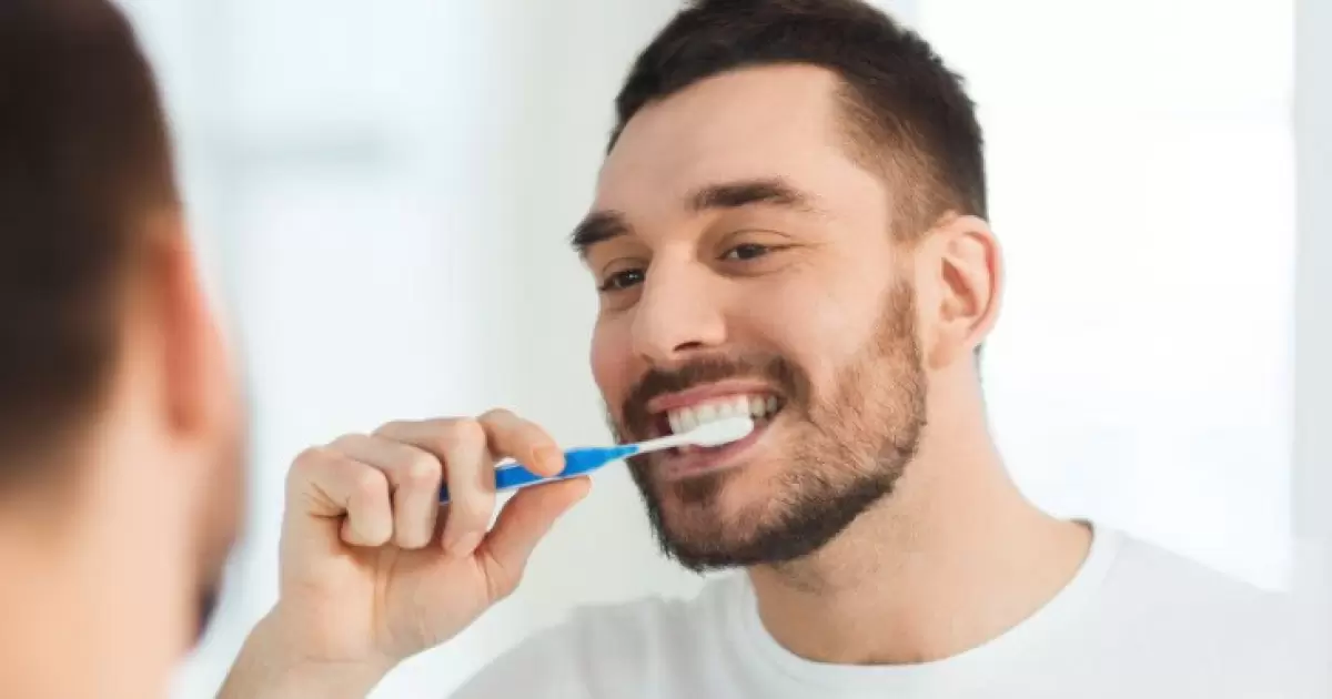 Hukum Menyikat Gigi saat Berpuasa