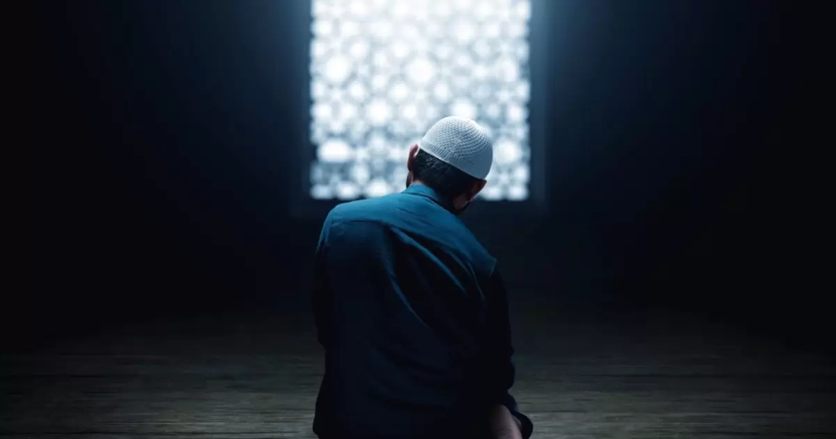 Doa saat Berjumpa Malam Lailatul Qadar, Lengkap dengan Artinya