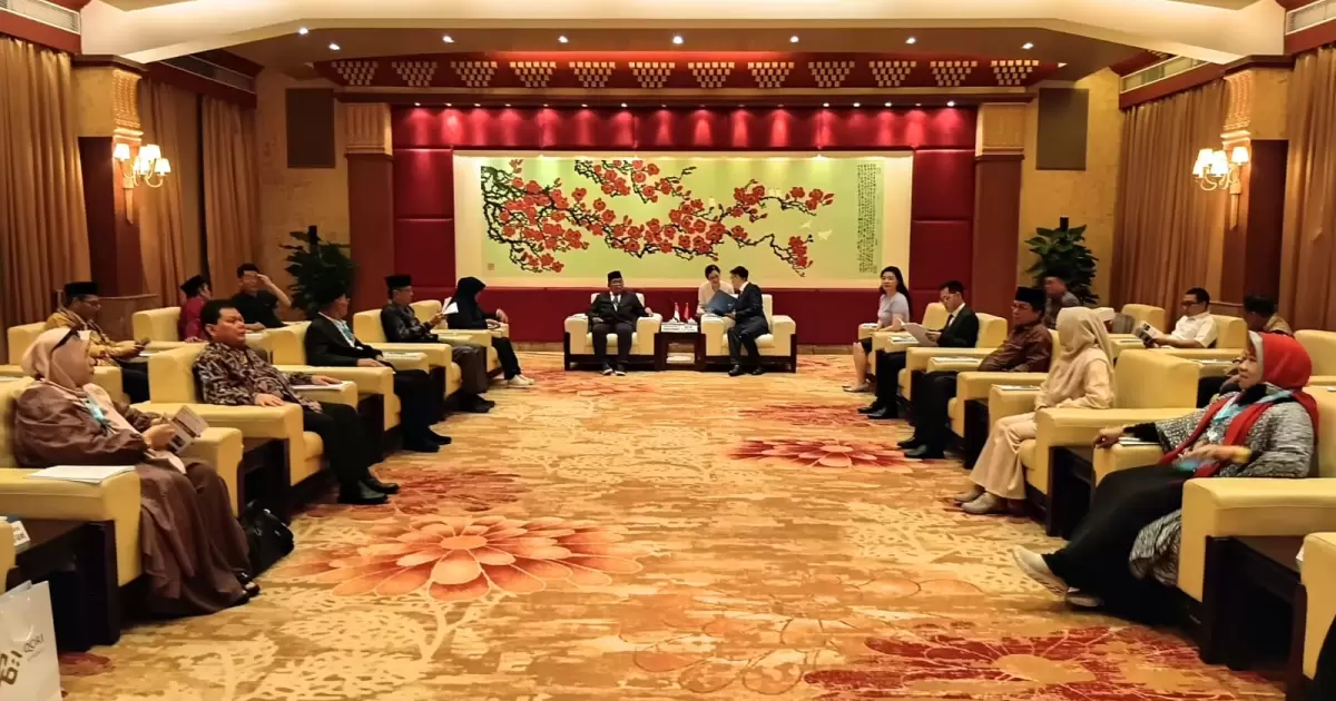 Lebarkan Sayap Diplomasi "People-to-People", MUI Jajaki Kerja Sama Strategis dengan Kampus Ternama Tiongkok Selatan
