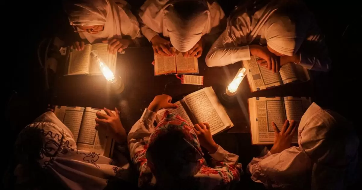Tadabbur Alquran: Menghidupkan Hati, Menumbuhkan Generasi Rabbani