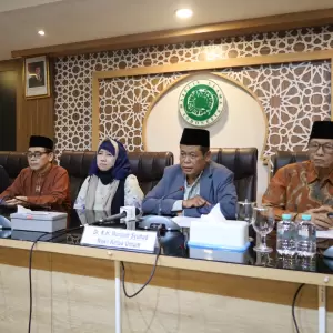 Serukan Penghentian Agresi dan Penegakan Keadilan Melalui Taujihat, Waketum MUI: Stop War!