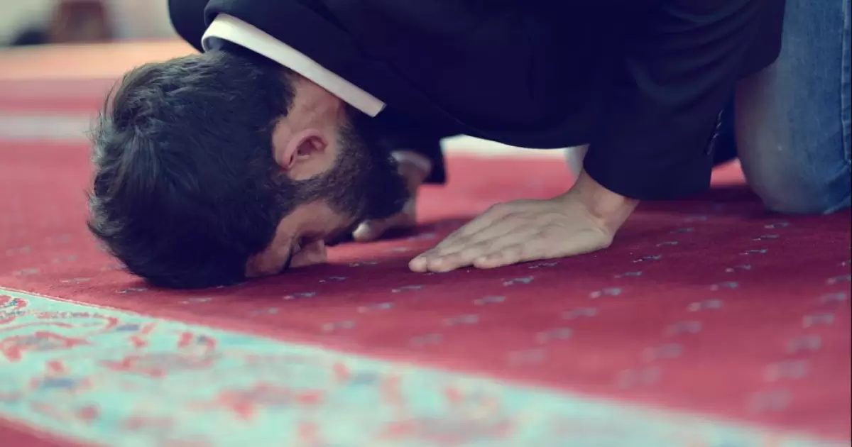 Kesadaran Titik Nol untuk Sujud