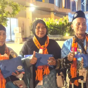 Antusiasme Jamaah Asal Tulungagung dan Lamongan yang Dilepas Wapres Gibran