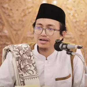KH Dr Ahmad Muhamad Mustain Nasoha SH MH MA al-hafidz