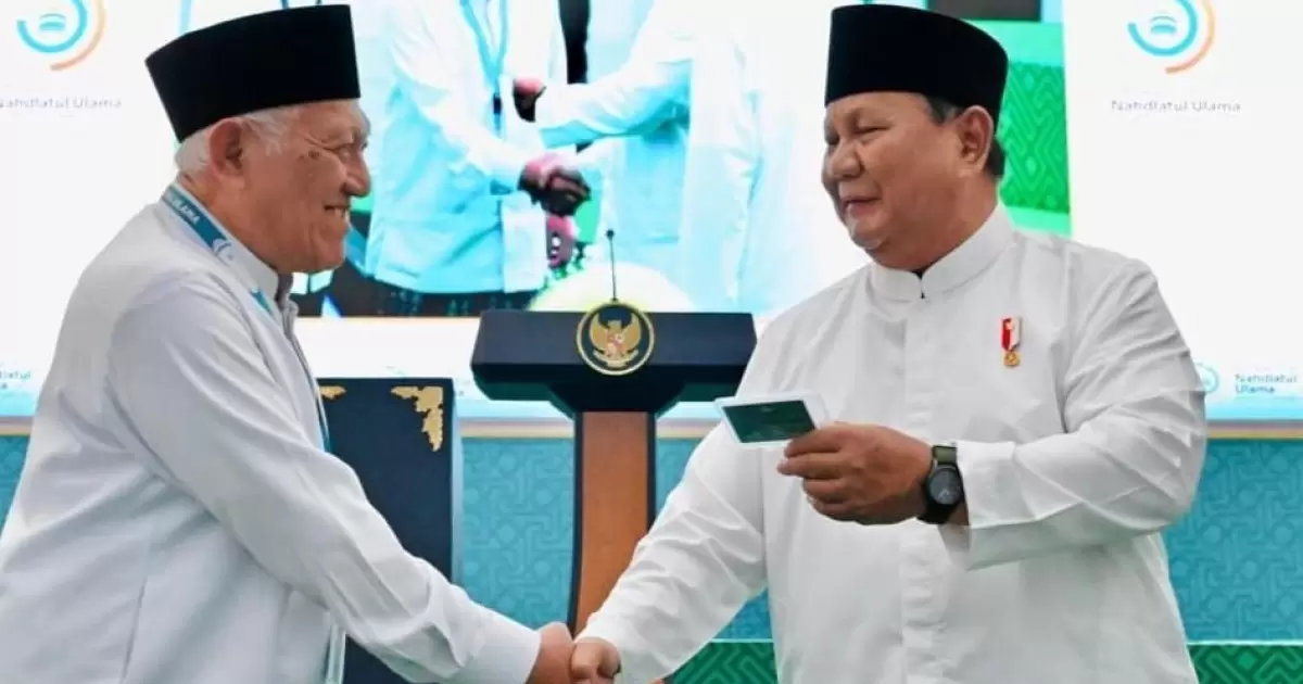 Prabowo Terima Kartu Anggota Seumur Hidup NU, Diserahkan Langsung KH Miftachul Akhyar