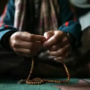 Bacaan Tahlil Lengkap dengan Doanya: Teks Arab, Latin, dan Terjemah