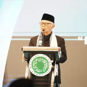 Syal Palestina di Halal Bi Halal MUI, Kiai Anwar: Dukungan Kami tak akan Padam