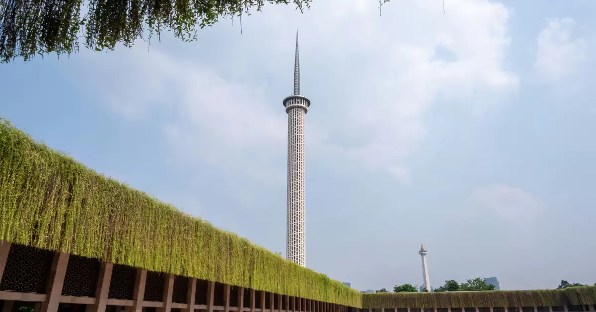 Kemenag Tegaskan Masjid Istiqlal Tidak akan IPO, Wakaf Saham Murni Dana Hibah