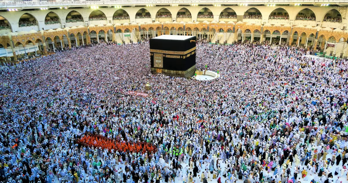 Dibayang-bayangi Meletusnya Kembali Perang, Bagaimana Nasib Jamaah Haji Iran?