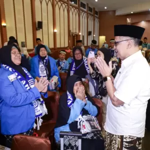 Menhaj Lepas Kloter Pertama Jamaah Haji Indonesia Menuju Madinah