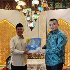 Ketua MUI Bidang Halal KH Masyhuril Khamis