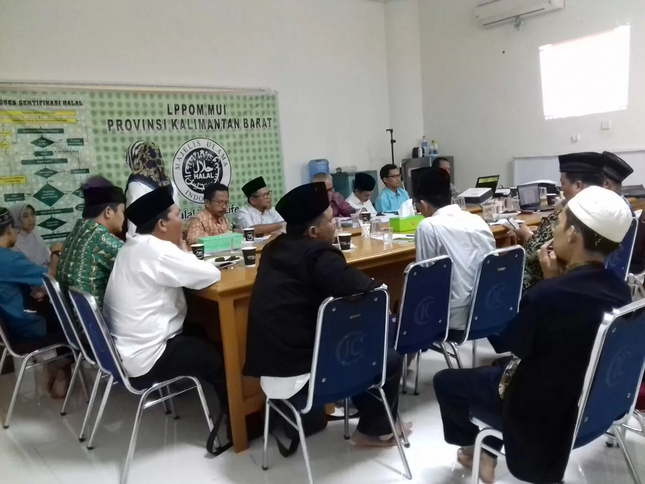 LPPOM MUI-IAI Sambas Jalin Kerjasama Kampanyekan Produk Halal