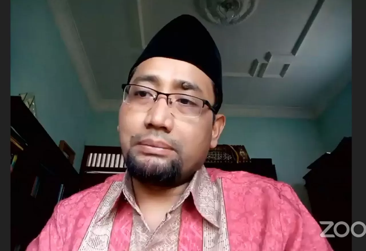 Habiburrahman El-Shirazy: Jadilah Muslim Kreatif Atau Terpaksa Kita Menelan Ide Orang Lain