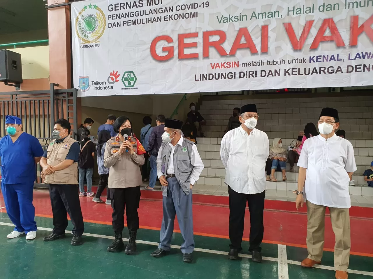 Di Gerai Vaksinasi MUI, Buya Amirsyah Tekankan Pentingnya Pemulihan Ekonomi