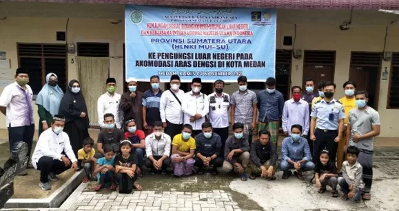 HLNKI MUI SU Kunjungi Pengungsian Warga Asing Aras Dengsi