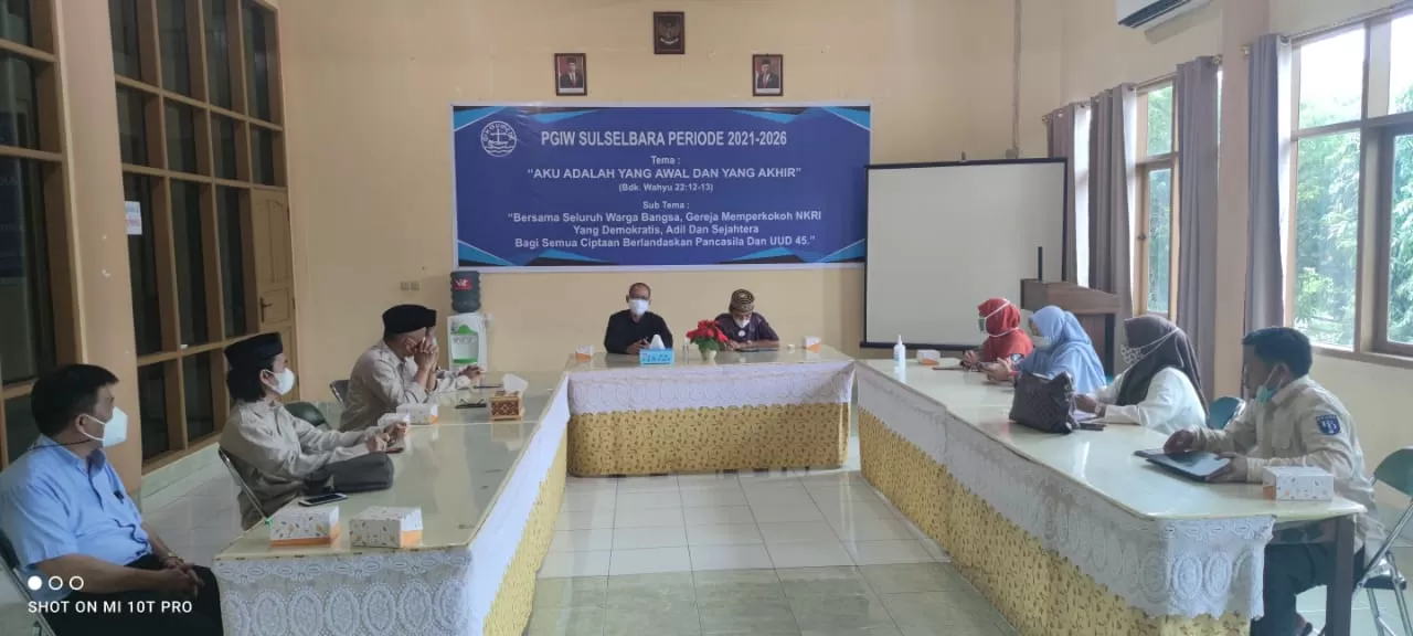 Pengurus Komisi HAUB MUI Sulsel Kunjungi Kantor PGI Sulselbar. Pendeta Martinus Terharu, Ada Masalah Apa ?