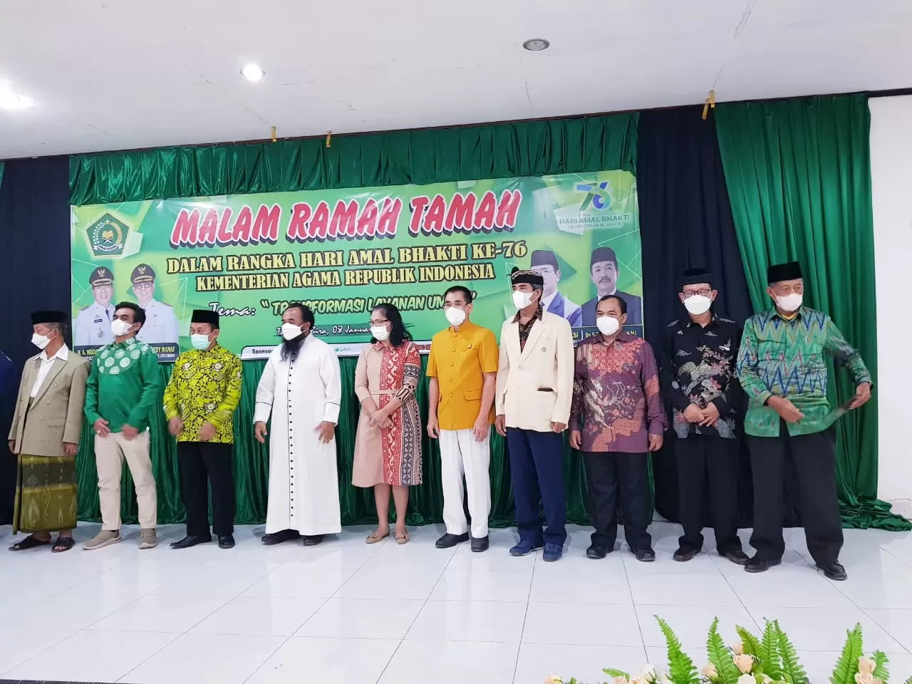 Ciptakan Kerukunan Antar Umat Beragama, Ketum MUI Sulsel Raih Penghargaan dari Kanwil Sulsel