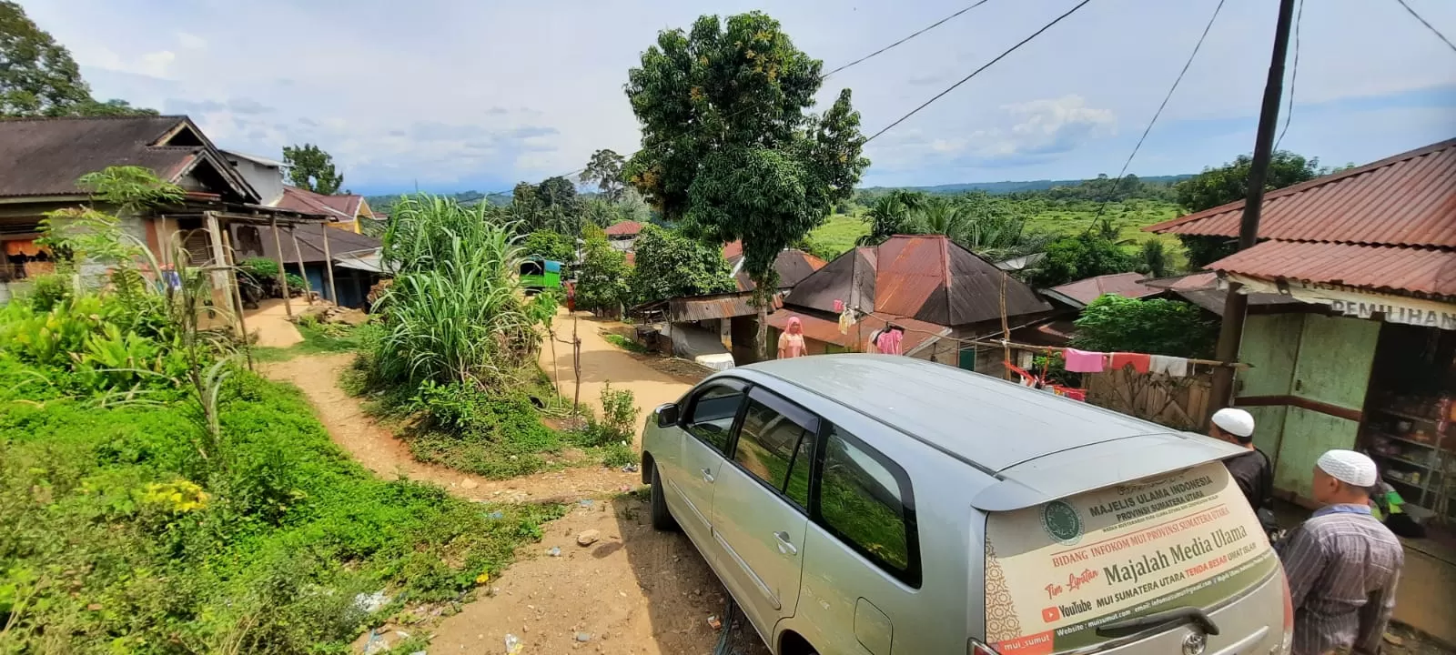 Tim Majalah Media Ulama Telusuri Kampung Halaman  Ketum MUI Sumut Maratua Simanjuntak