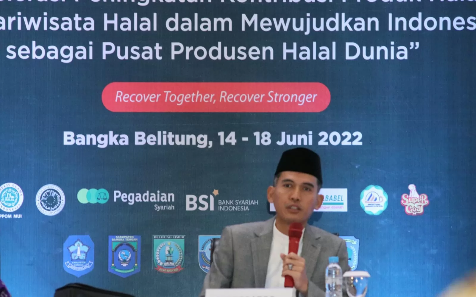 KHI 2022, Komisi Fatwa MUI Gelar Rakornas Bahas Pedoman Zakat pada Baznas dan LAZ
