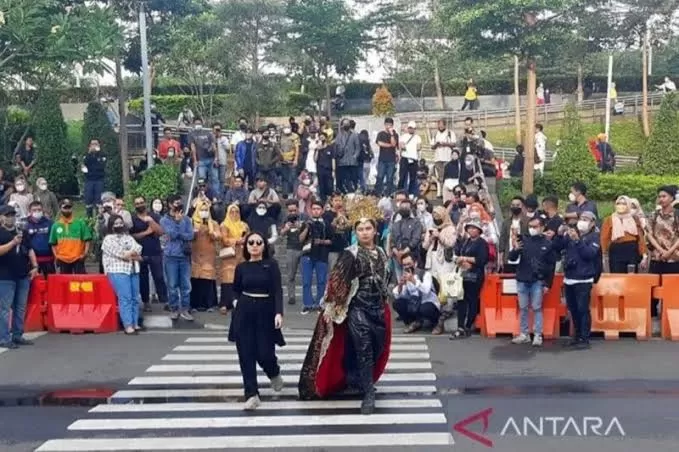 Citayam Fashion Week dan Raibnya Moralitas Generasi Muda Kita, Tawaran Solusi