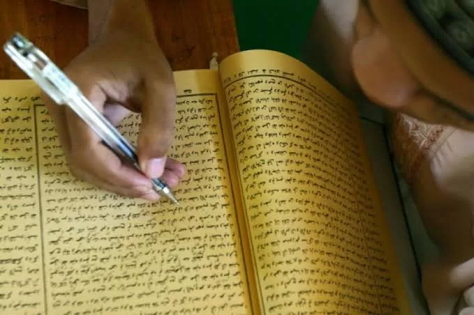 Fikih Hubungan Suami Istri dalam Kitab Klasik Berbahasa Melayu
