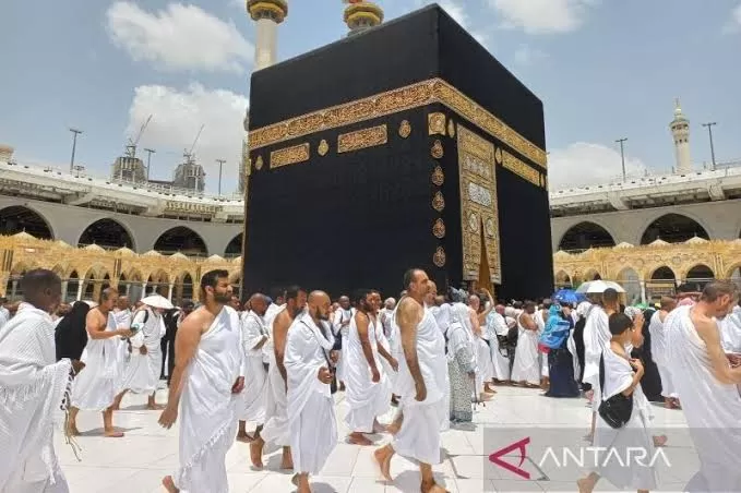 Masjidil Haram Padat Jelang Armina, Jamaah Diimbau Shalat Jumat di Masjid Terdekat
