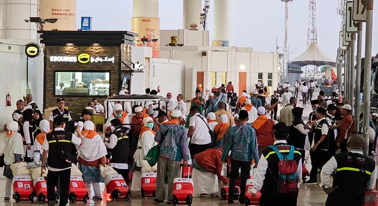 Inovasi Embarkasi Haji: Layanan Fast Tract Lansia dan Replika Pesawat Terbang
