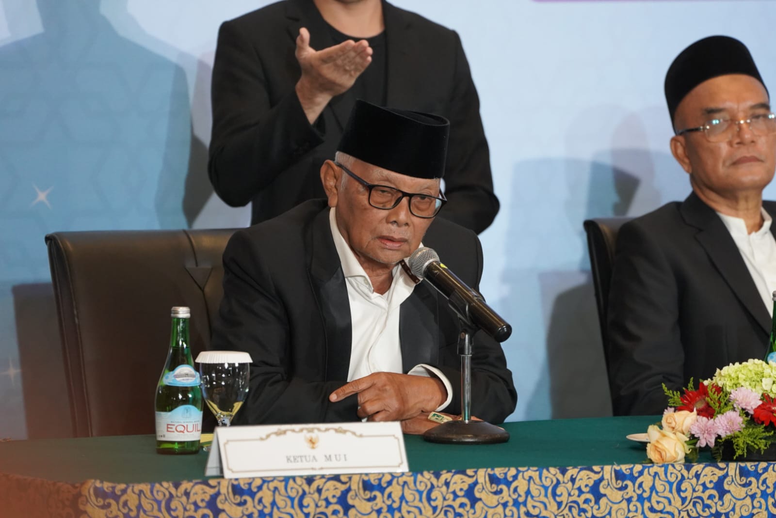 Ketum MUI Imbau Non-Muslim Hormati Umat Islam yang Berpuasa