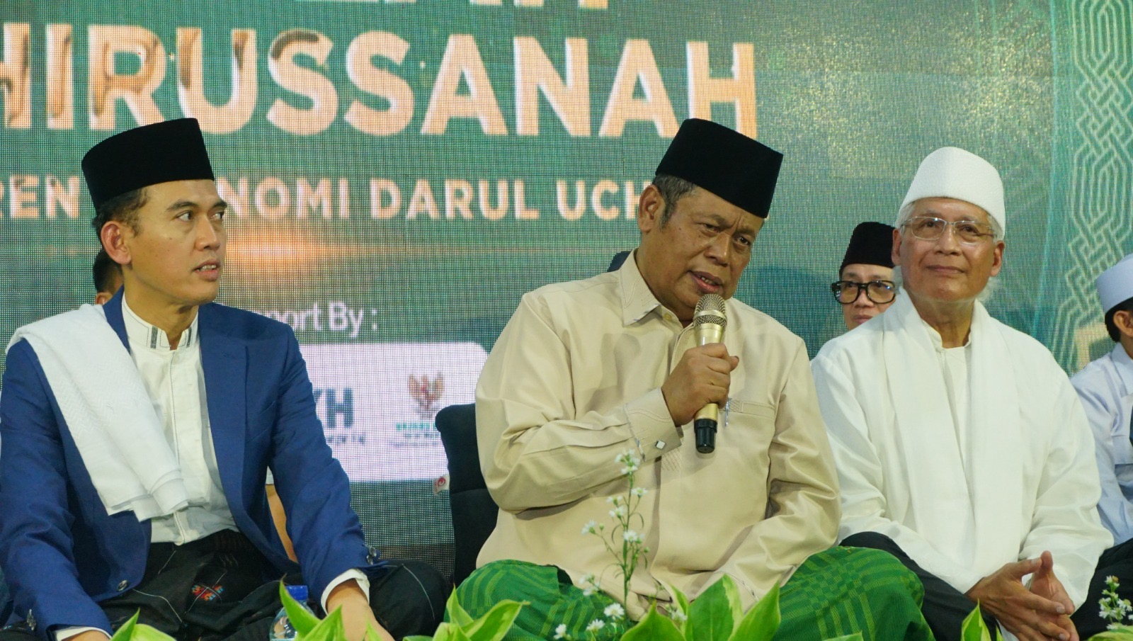 Fenomena Inqilabul Hal, Waketum MUI Ingatkan Bahaya Distorsi Kebenaran di Media Sosial