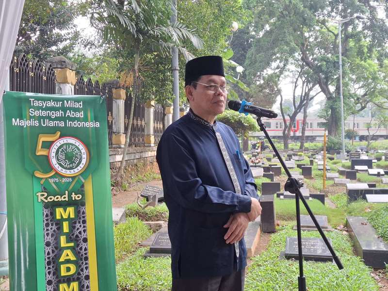 Ziarah Makam Ulama Pendiri dan Pimpinan, Tandai Rangkaian Milad ke-50 MUI