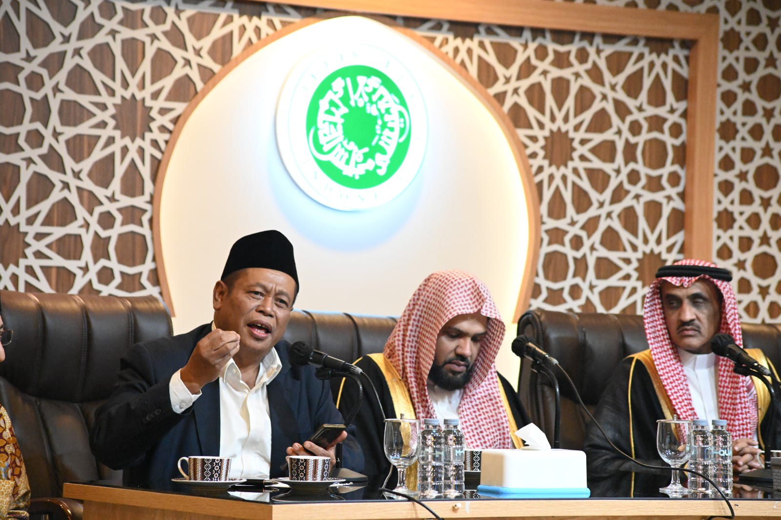 Sambut Silaturahim Imam Masjid Nabawi, Kiai Marsudi Tekankan Konektivitas Antarumat Islam Sambut Silaturahim Imam Masjid Nabawi, Kiai Marsudi Tekankan Konektivitas Antarumat Islam