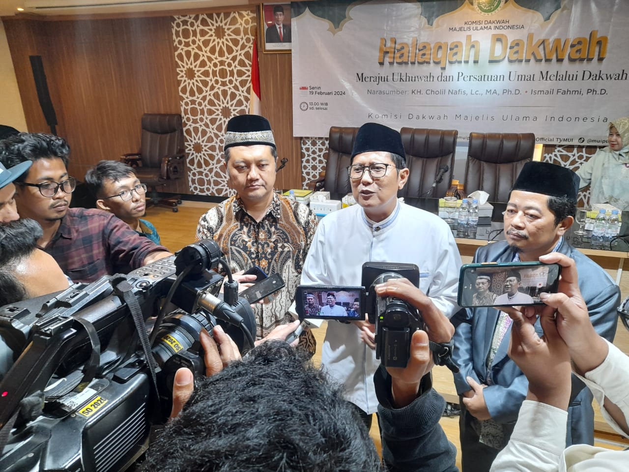 Pemilu Selesai, Ketua MUI: Jadikan Politik Sarana Bukan Tujuan Pemilu Selesai, Ketua MUI: Jadikan Politik Sarana Bukan Tujuan