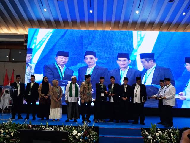 Buku Bertajuk ‘50 Tahun Perkhidmatan MUI’ Diluncurkan Saat Orientasi Pengurus
